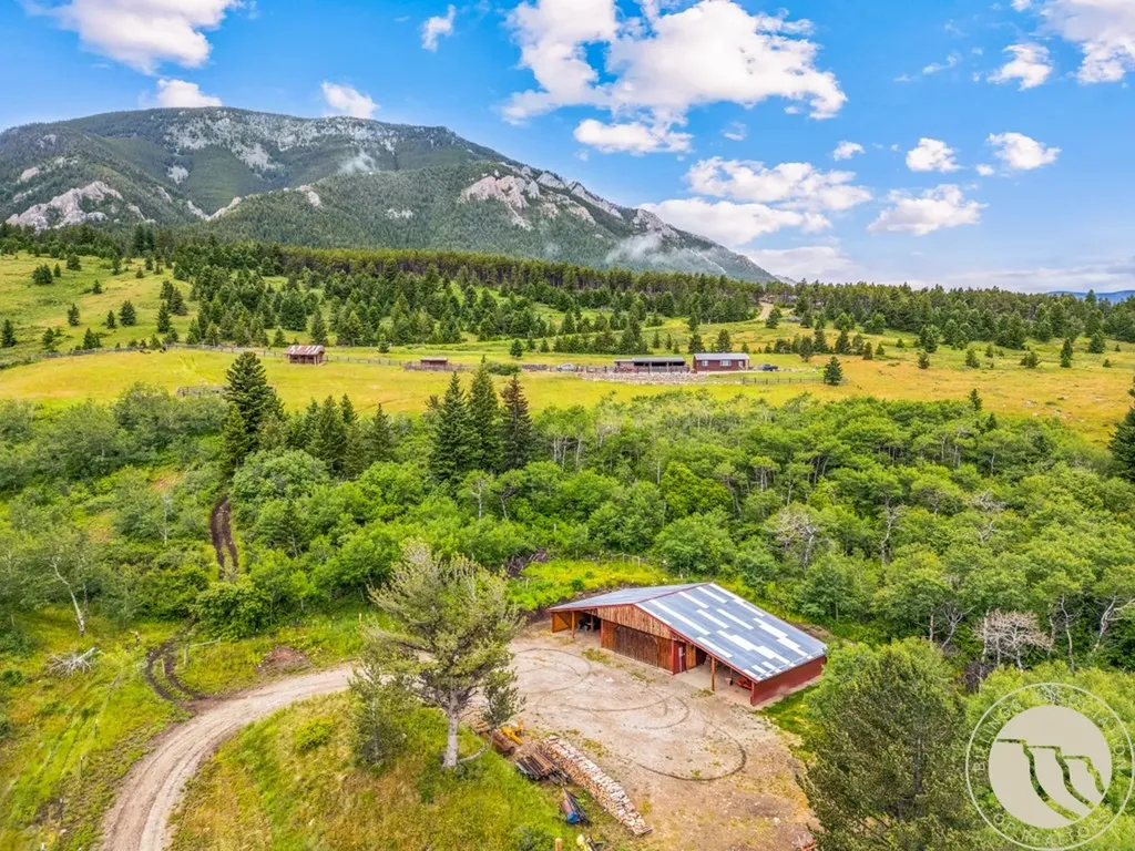 24 Sioux Trail Nye MT 59061
