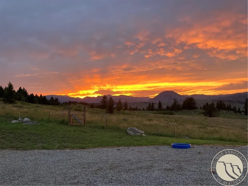24 Sioux Trail Nye MT 59061