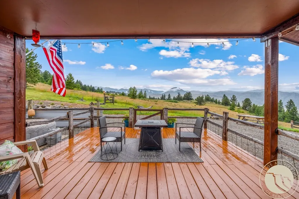 24 Sioux Trail Nye MT 59061