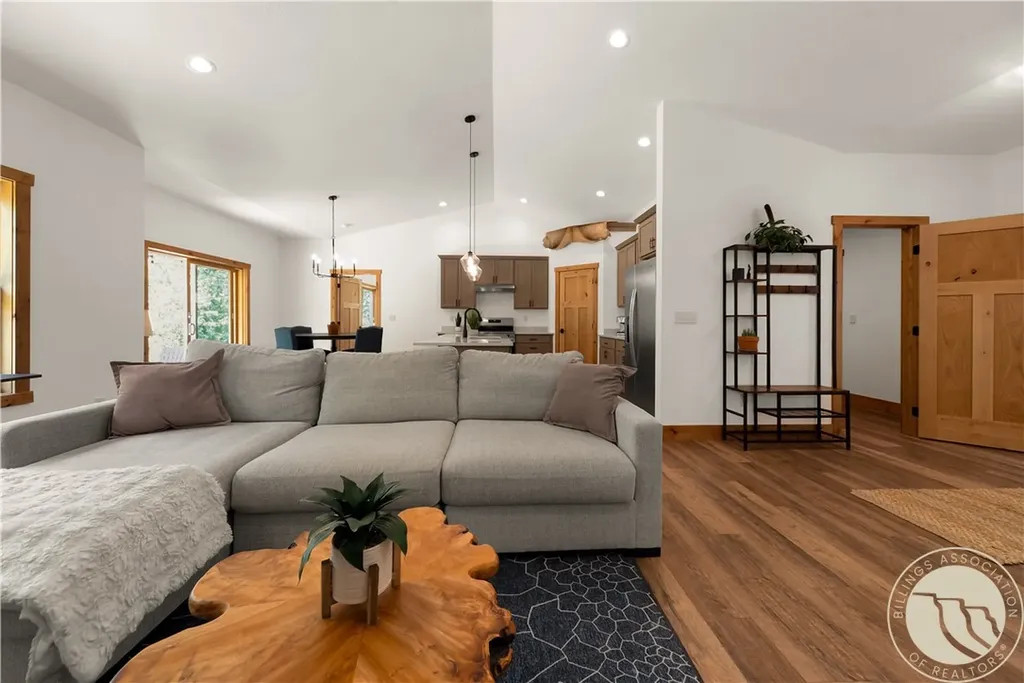 2431 Woodlands Red Lodge MT 59068