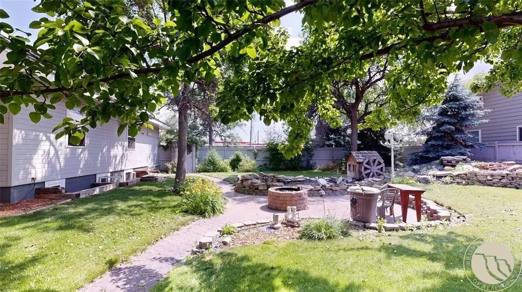 813 E 4th Street Laurel MT 59044