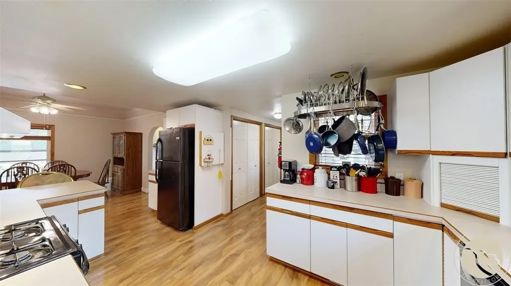 813 E 4th Street Laurel MT 59044