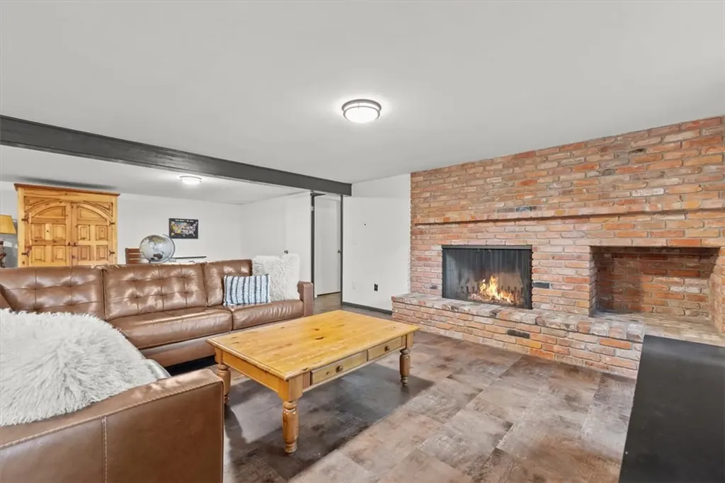 906 S Adams Avenue Red Lodge MT 59068