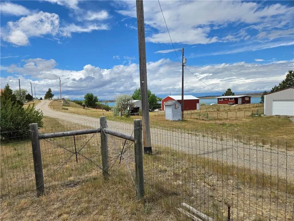 46 Upper Reservoir Lane Shawmut MT 59078