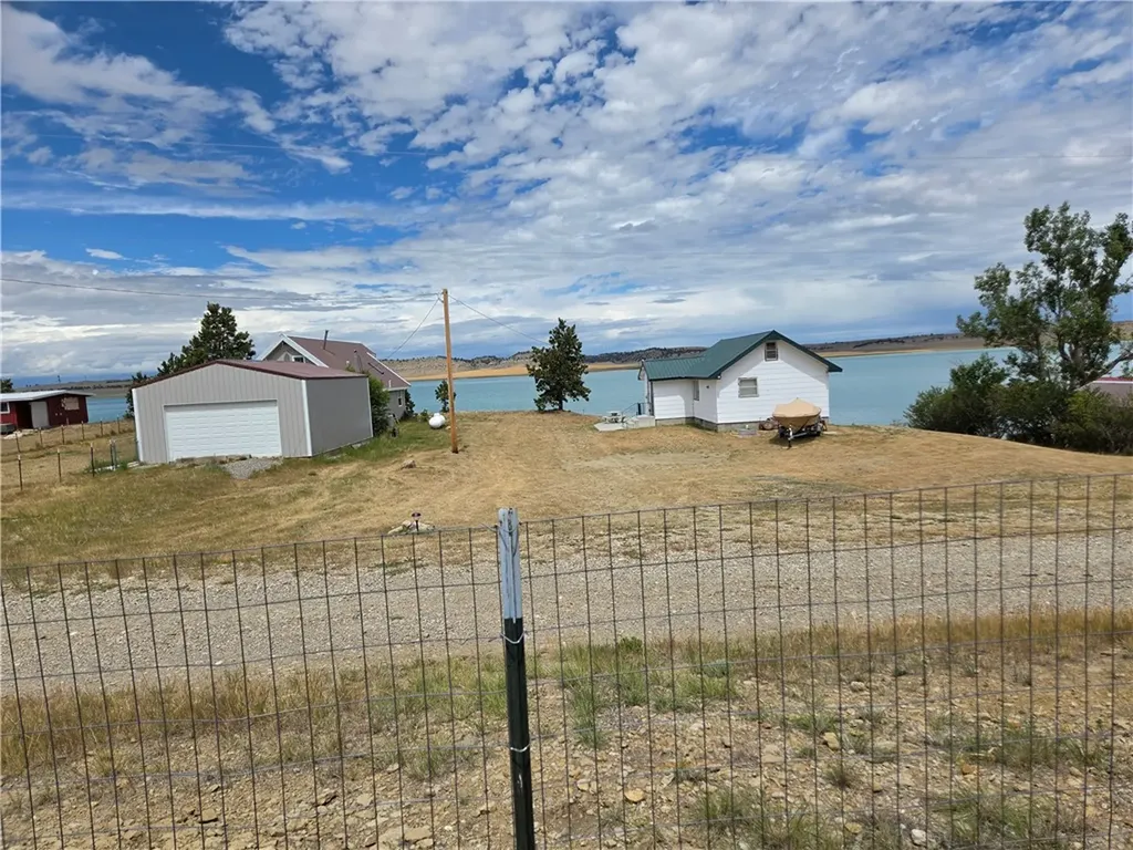 46 Upper Reservoir Lane Shawmut MT 59078