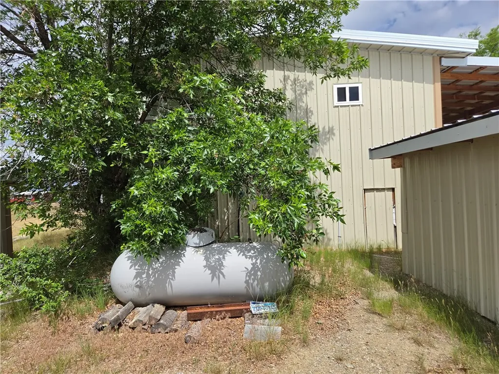 46 Upper Reservoir Lane Shawmut MT 59078