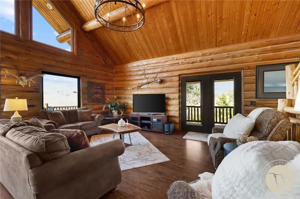 160 Falling Star Trail Park City MT 59063