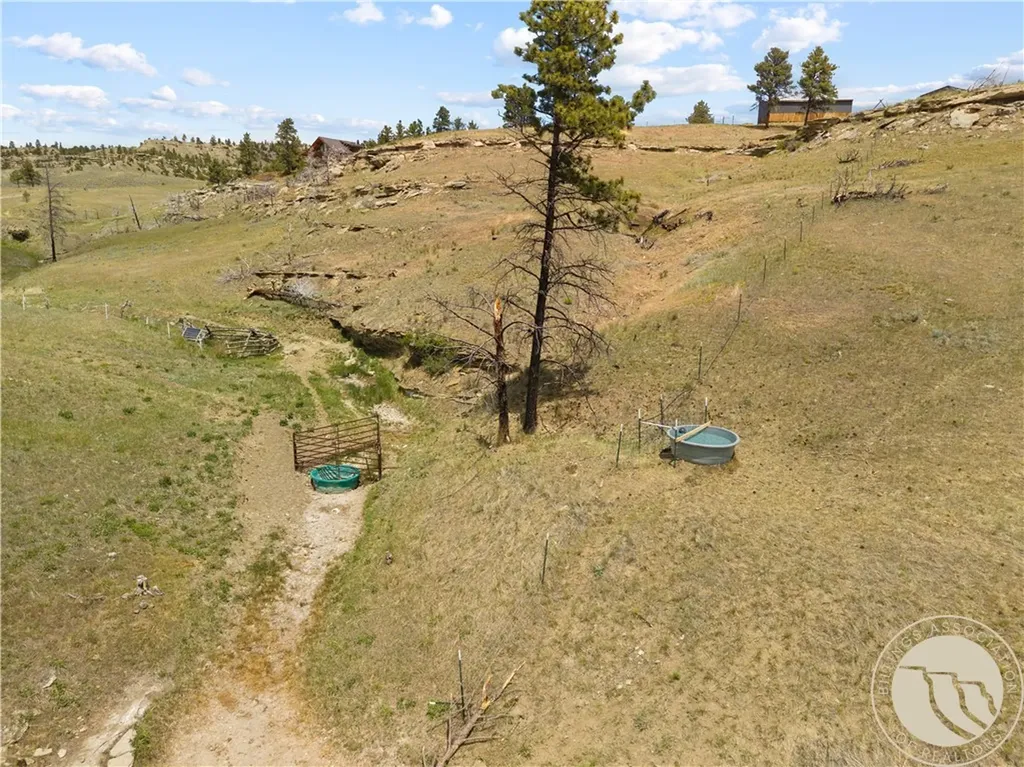 160 Falling Star Trail Park City MT 59063