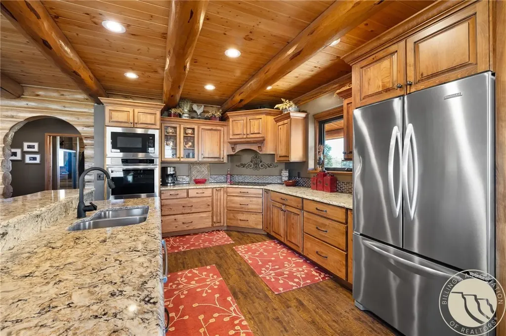 160 Falling Star Trail Park City MT 59063