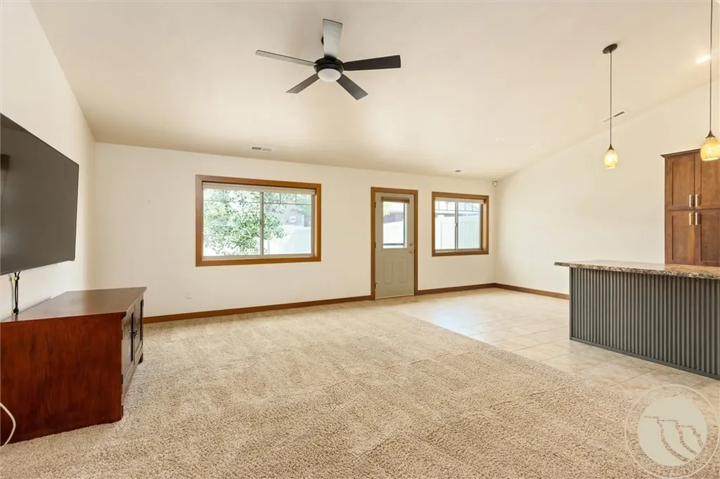 5933 Foxtail W Billings MT 59106