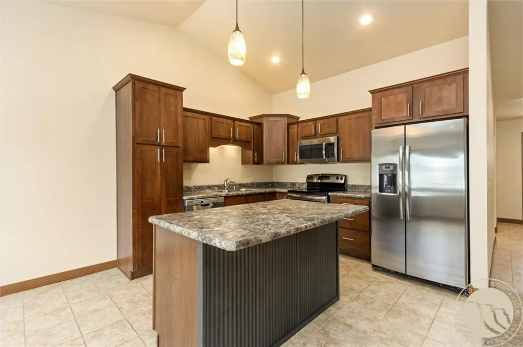 5933 Foxtail W Billings MT 59106