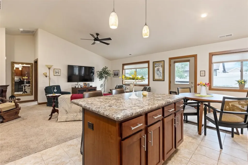 5933 Foxtail W Billings MT 59106