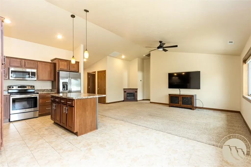 5933 Foxtail W Billings MT 59106