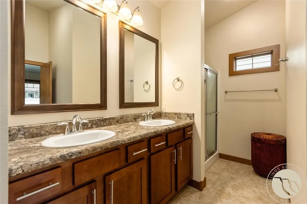 5933 Foxtail W Billings MT 59106