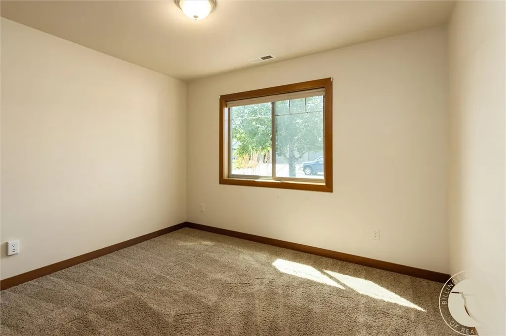 5933 Foxtail W Billings MT 59106