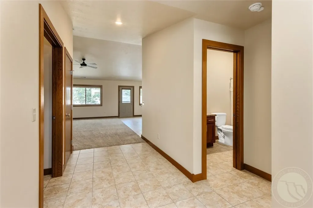 5933 Foxtail W Billings MT 59106