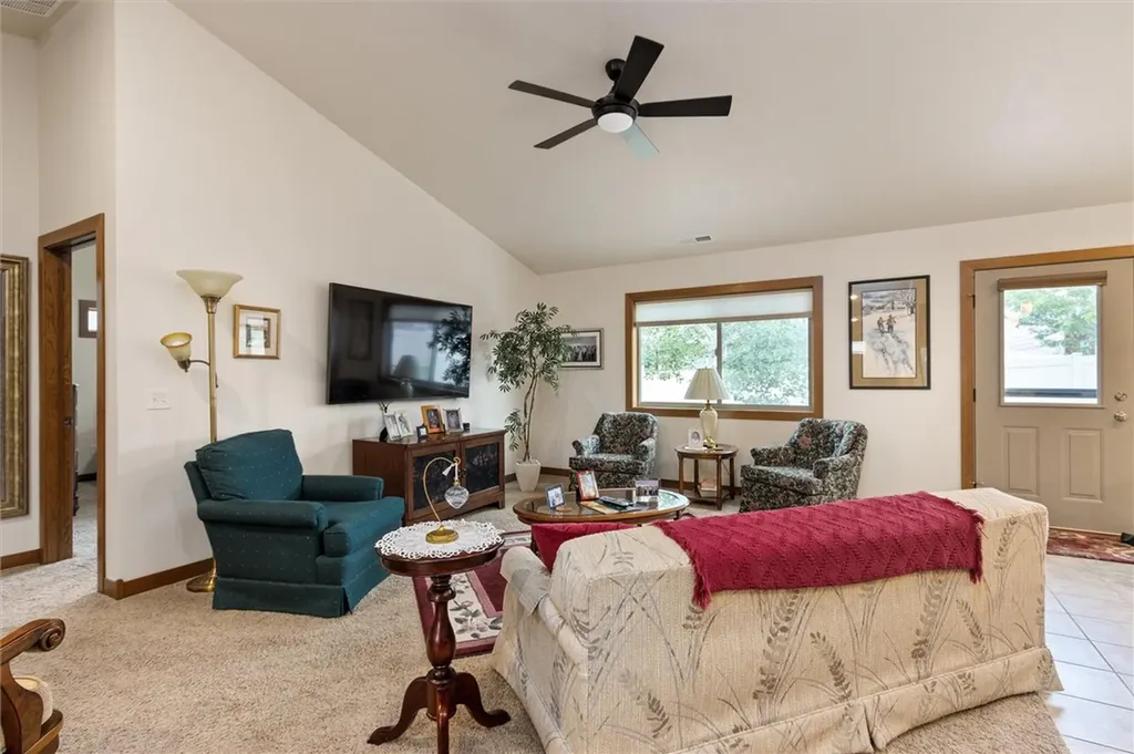 5933 Foxtail W Billings MT 59106