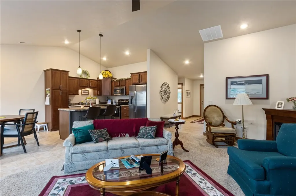 5933 Foxtail W Billings MT 59106