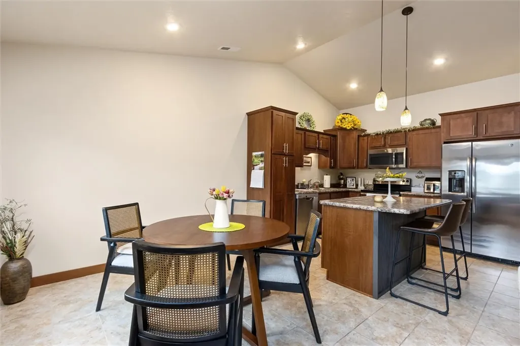 5933 Foxtail W Billings MT 59106