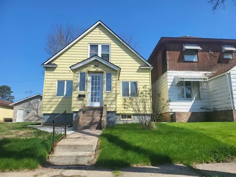 621 Hayes Street Eveleth MN 55734