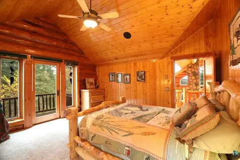 7236 Far North Road Orr MN 55771