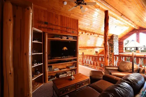 7236 Far North Road Orr MN 55771