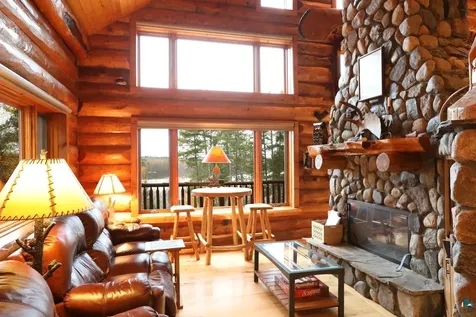 7236 Far North Road Orr MN 55771