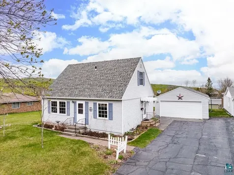 33 Nelson Drive Silver Bay MN 55614