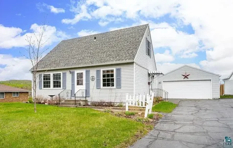 33 Nelson Drive Silver Bay MN 55614