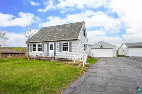 33 Nelson Drive Silver Bay MN 55614