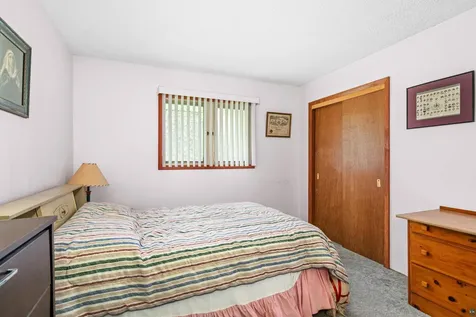 6242 Highway 1 Silver Bay MN 55614