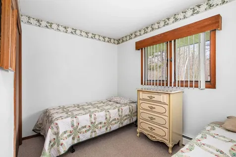 6242 Highway 1 Silver Bay MN 55614