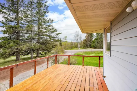 6242 Highway 1 Silver Bay MN 55614