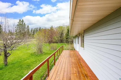 6242 Highway 1 Silver Bay MN 55614