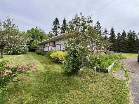 6242 Highway 1 Silver Bay MN 55614