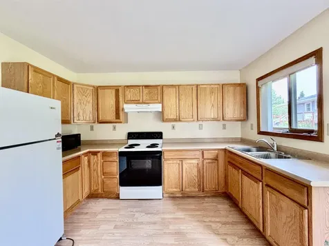 6242 Highway 1 Silver Bay MN 55614