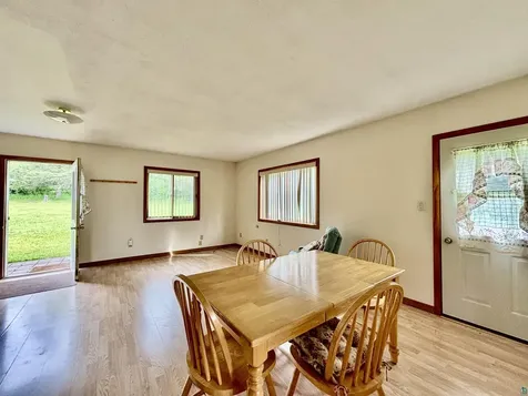 6242 Highway 1 Silver Bay MN 55614