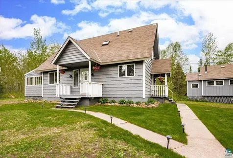 5923 North Shore Drive Duluth MN 55804