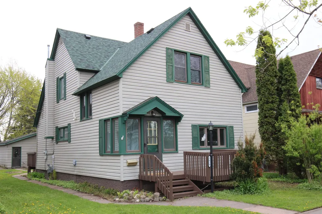 5624 John Avenue Superior WI 54880