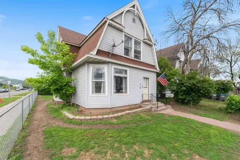 30 N 25th Avenue W Duluth MN 55806