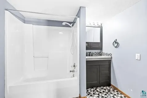 15 Vermillion Street Carlton MN 55718