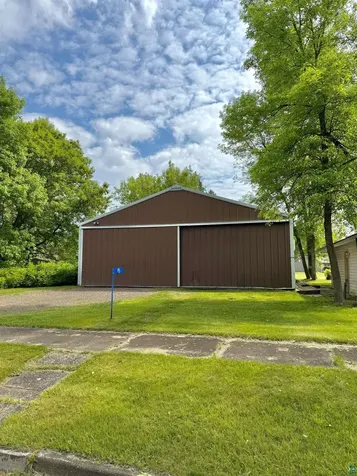 15 Vermillion Street Carlton MN 55718