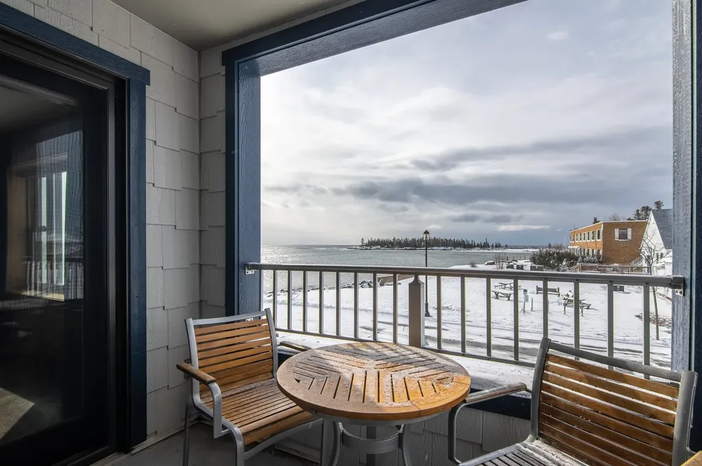 21 E Wisconsin Street Grand Marais MN 55604