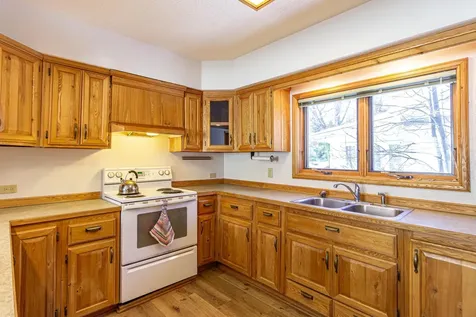 23 W Harvey Street Ely MN 55731