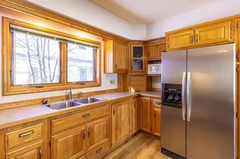 23 W Harvey Street Ely MN 55731