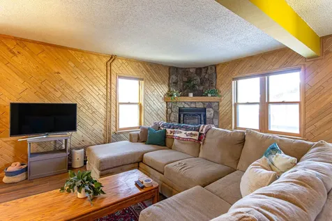 23 W Harvey Street Ely MN 55731