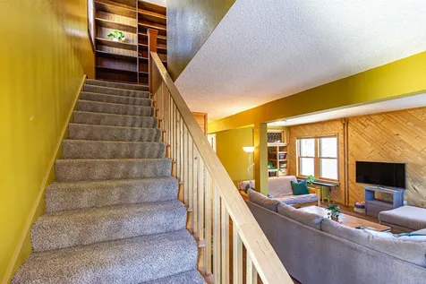 23 W Harvey Street Ely MN 55731