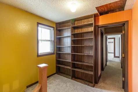 23 W Harvey Street Ely MN 55731