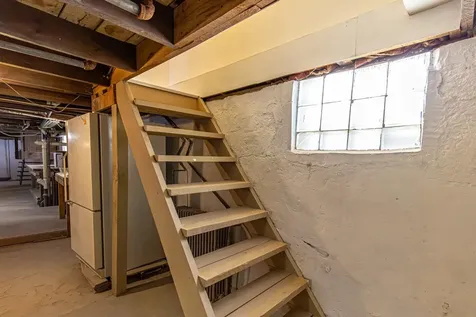 23 W Harvey Street Ely MN 55731