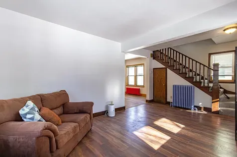 23 W Harvey Street Ely MN 55731